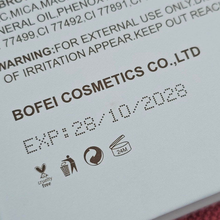 پالت سایه کیفی سایز بزرگ طرح گربه آنی لیدی