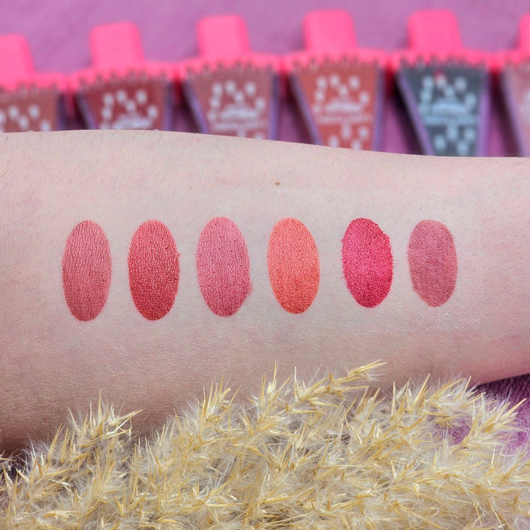 رژلب مایع و تینت لب لیدی گاش LADY GOSH