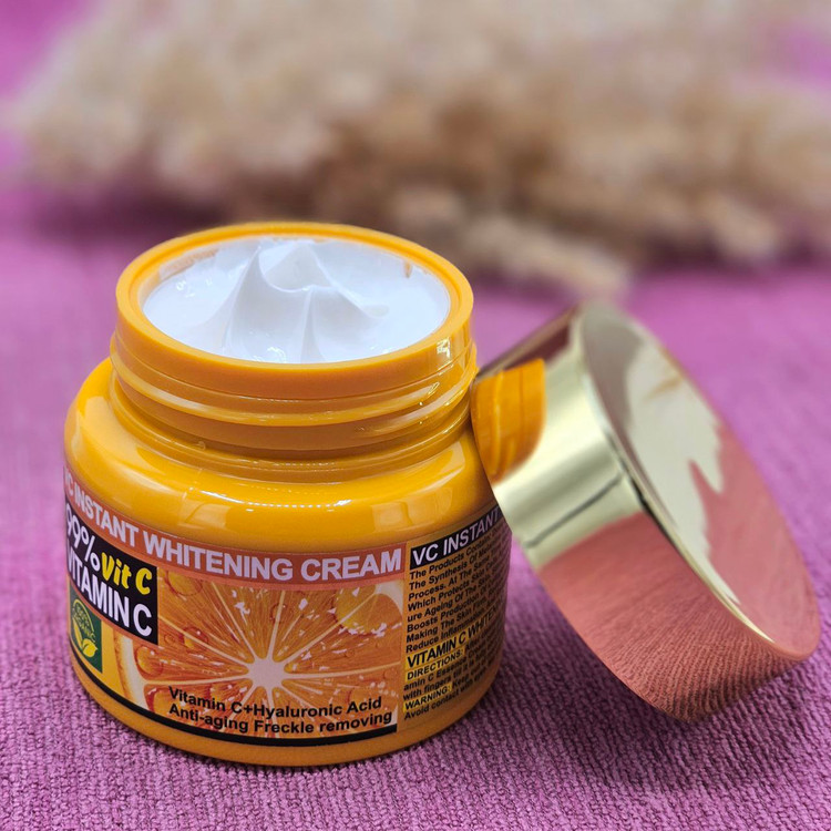 کرم سفید کننده و روشن کننده ویتامین سی وکالی