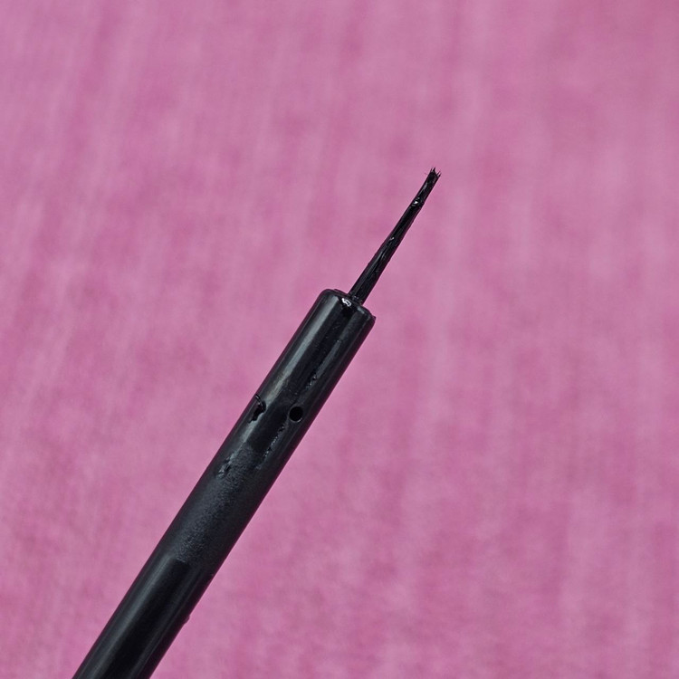 خط چشم پوکه فلزی اوریفلیم