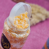 نمک مخصوص پدیکور پا