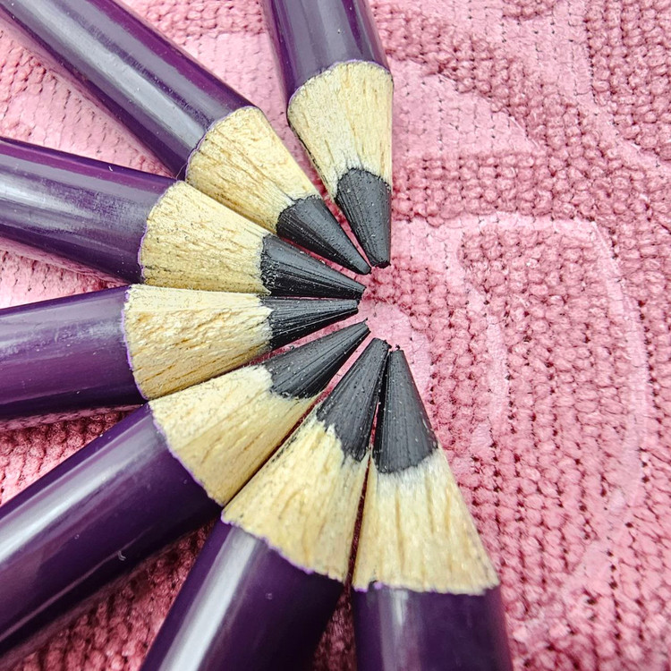 مداد چشم با کیفیت لیدی پور