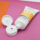 ضد آفتاب اصلی شرکت بیوتی 3q beauty