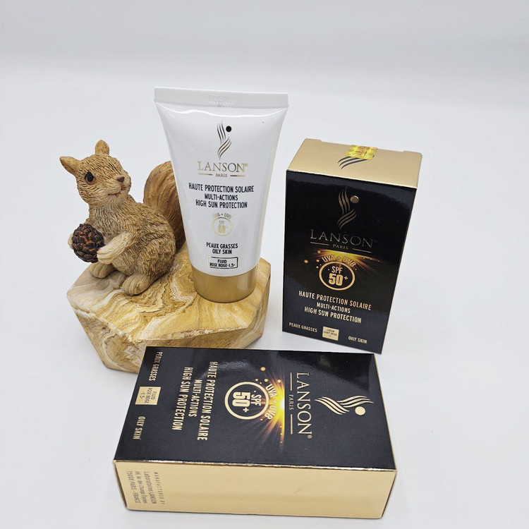 ضد آفتاب کرم پودری لانسون