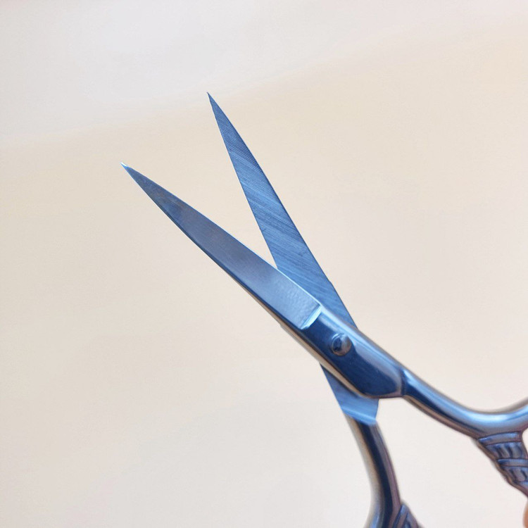 قیچی ابرو مدل اره ای اصلی گلدن دریم