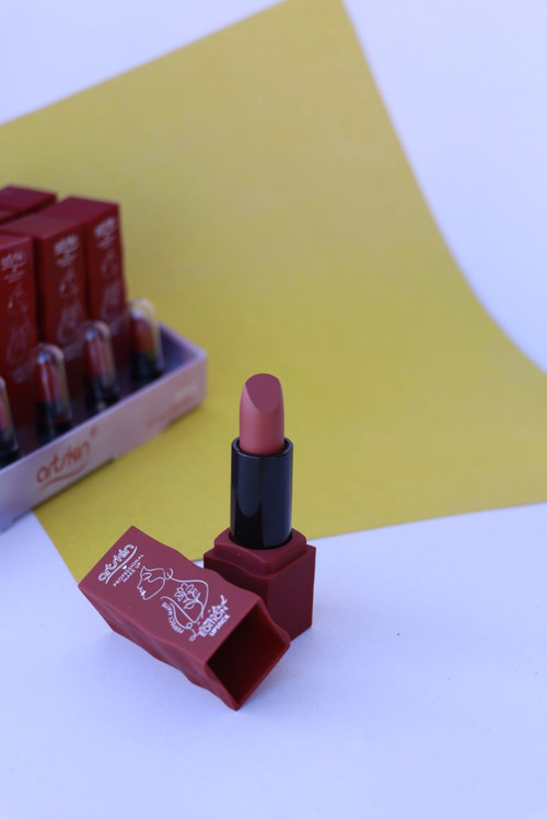 رژلب های جامد برند ارتسکین