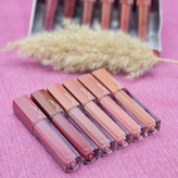 رژلب مایع مات مدل کله صاف