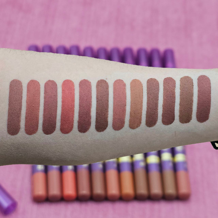 رژلب مدادی برند پرشین کوئین