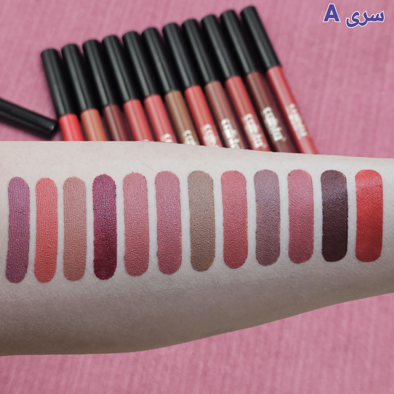 رژلب مدادی برند کالیستا