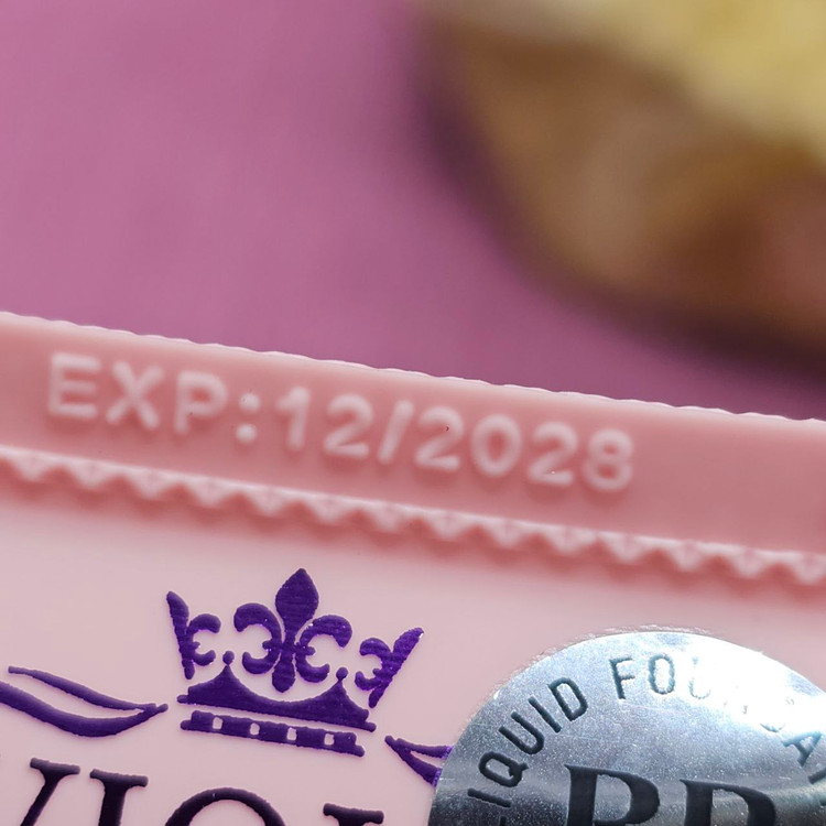 کرم پودر تیوپی برند ویولا