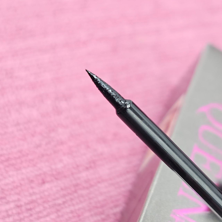 خط چشم ضد حساسیت پرشین کوئین