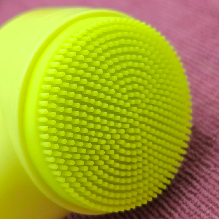 فیس براش دسته دار رنگی