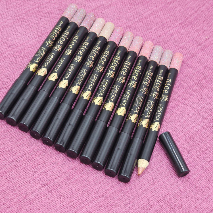 رژلب مدادی شاین دار برند نایس