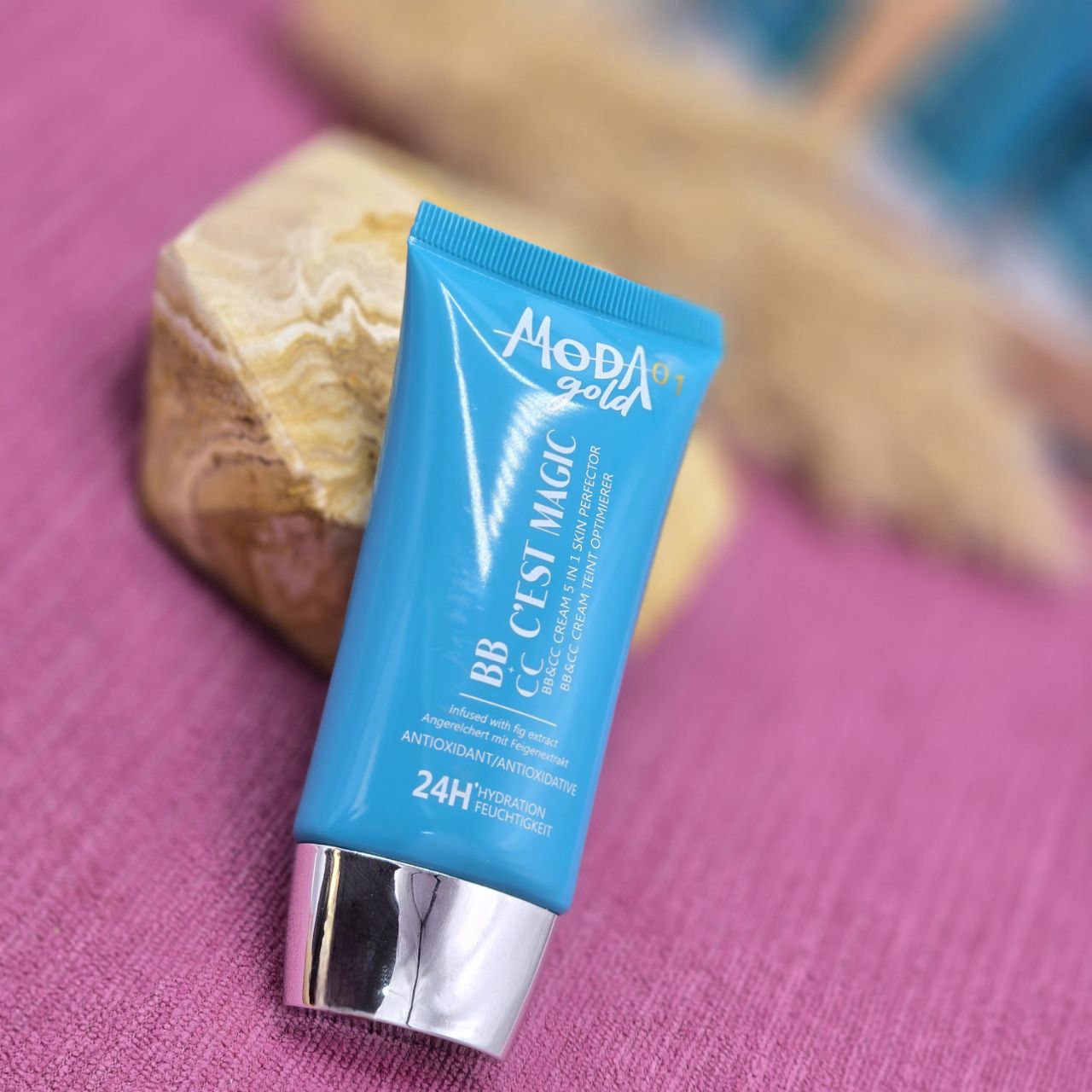 کرم پودر تیوپی برند مُدا