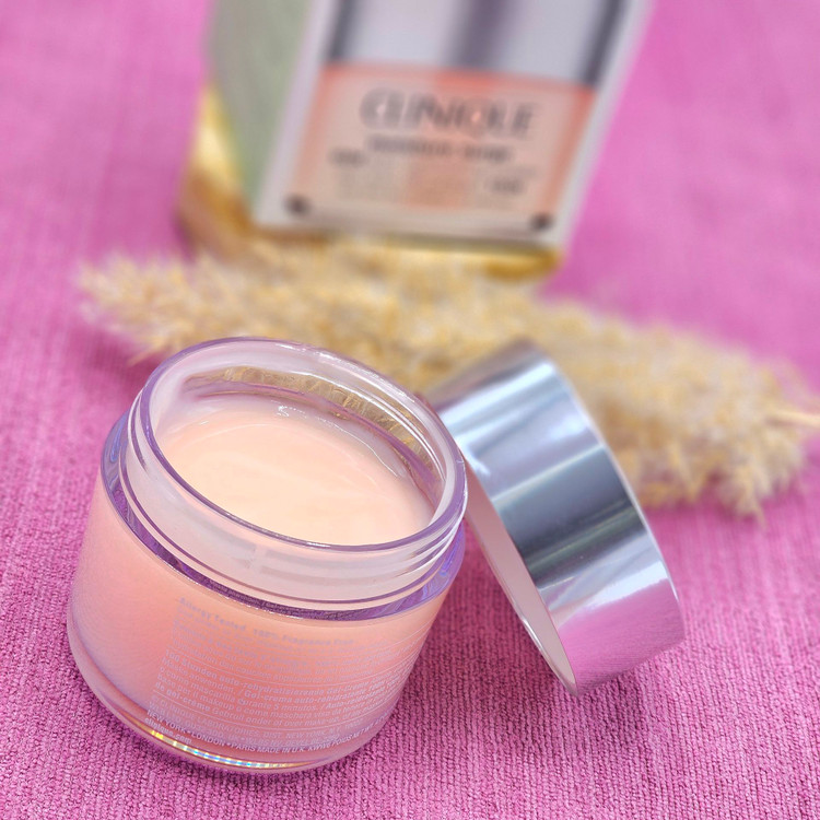 آبرسان و مرطوب کننده 100 ساعته کاسه ای کلینیک