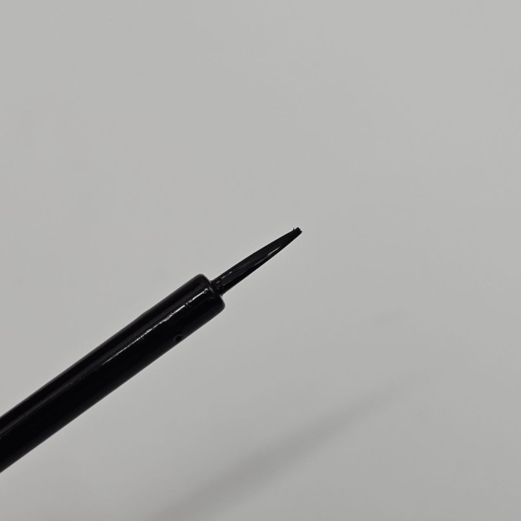 خط چشم ضد حساسیت پوکه فلزی ویولا