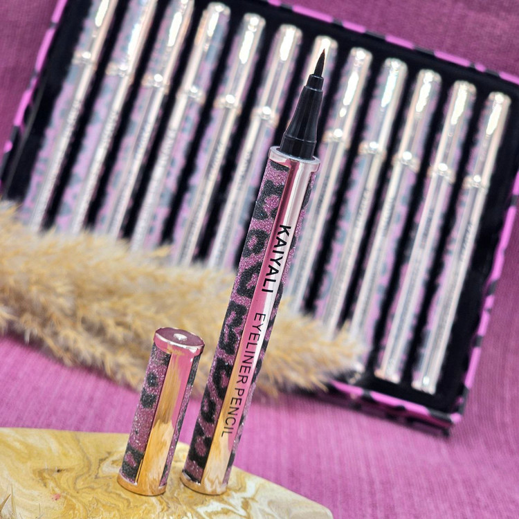 خط چشم های قلمی ماژیکی برند کایلی