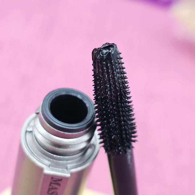 ریمل پوکه نقره ای برند کالیستا