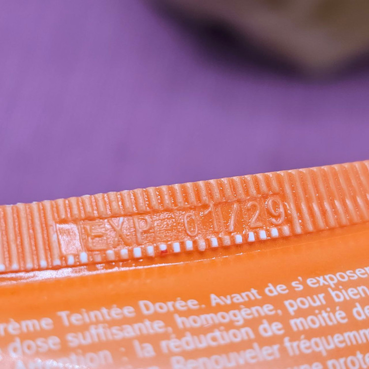 ضد آفتاب کرم پودری برند اوکالان